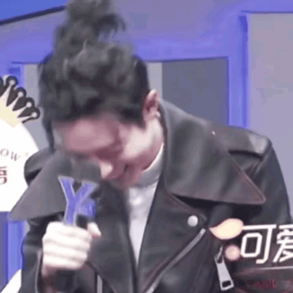 肖战各种深入人心的笑容，尤其是害羞时的笑，看不够啊