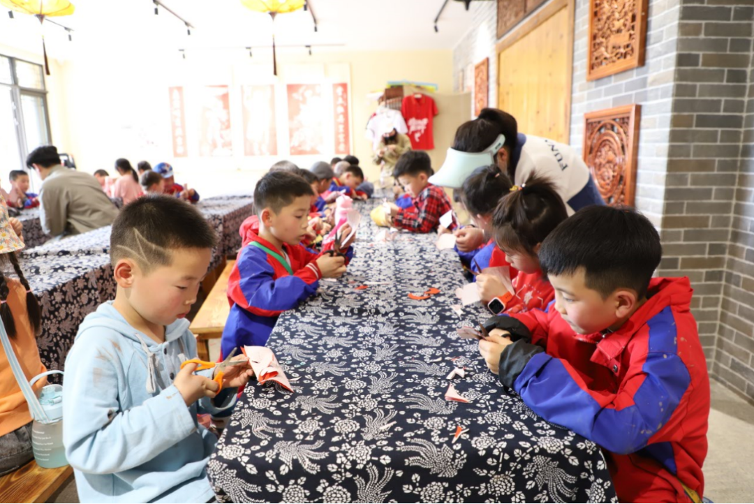 传承红色基因丨固始县永和实验小学西九华山研学活动圆满举办