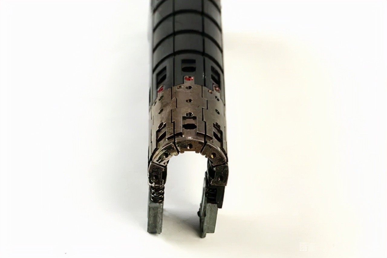 3年赔光30亿！斯坦福“天才”，连三万工资都发不出来了