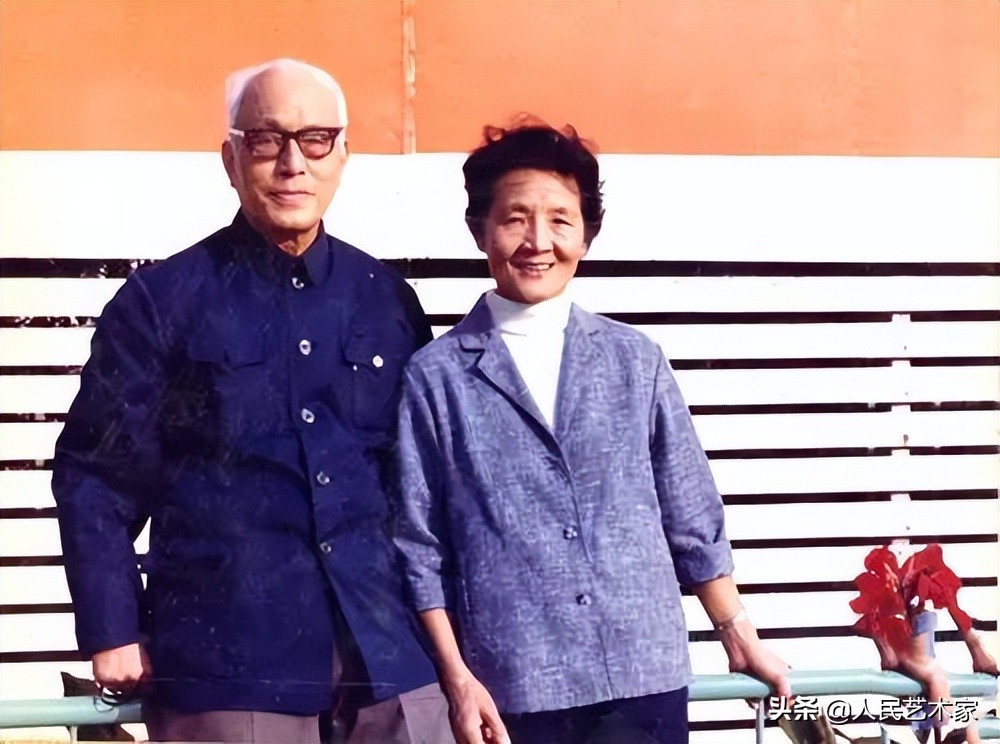 他是清华和耶鲁的高材生，为中国的话剧、电影事业鞠躬尽瘁，与歌唱家周小燕喜结连理，却难逃特殊时期的厄运