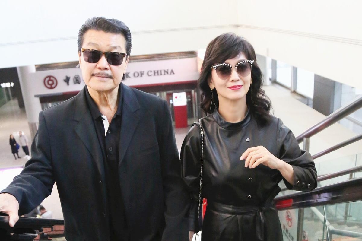 《上海滩》42年过去，演员差距大，男二66像36岁，2位老戏骨离世