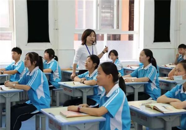 中小学寒假新通知：“违规补课”记入个人诚信档案，直接影响考公