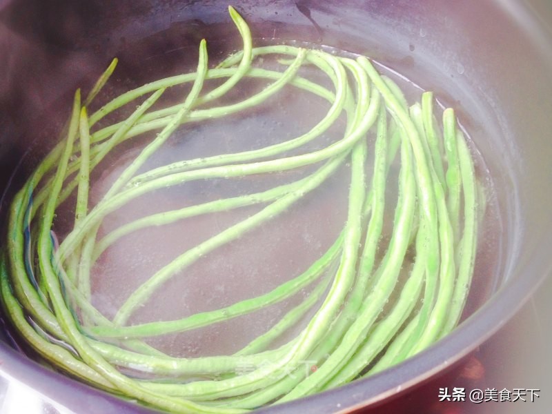 家常豇豆这样做，可以多吃好几碗饭！操作简单，喜欢你就试试吧