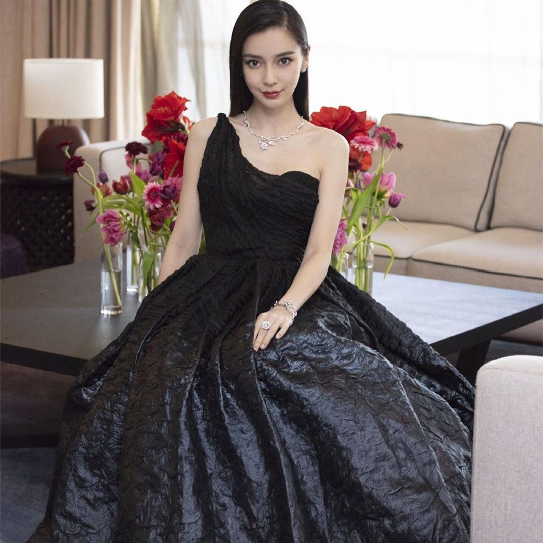 Angelababy雍容华丽，娇艳逼人哦！​​​