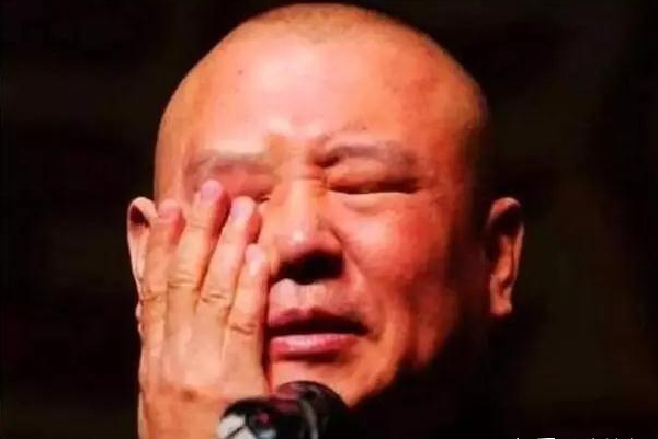 出轨、离婚、欺师灭祖、气得师娘下跪，曹云金与郭德纲的恩怨始末