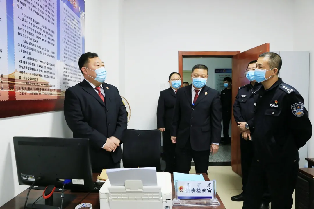 科右中旗检察院与科右中旗公安局共同举行侦查监督与协作配合办公室揭牌仪式