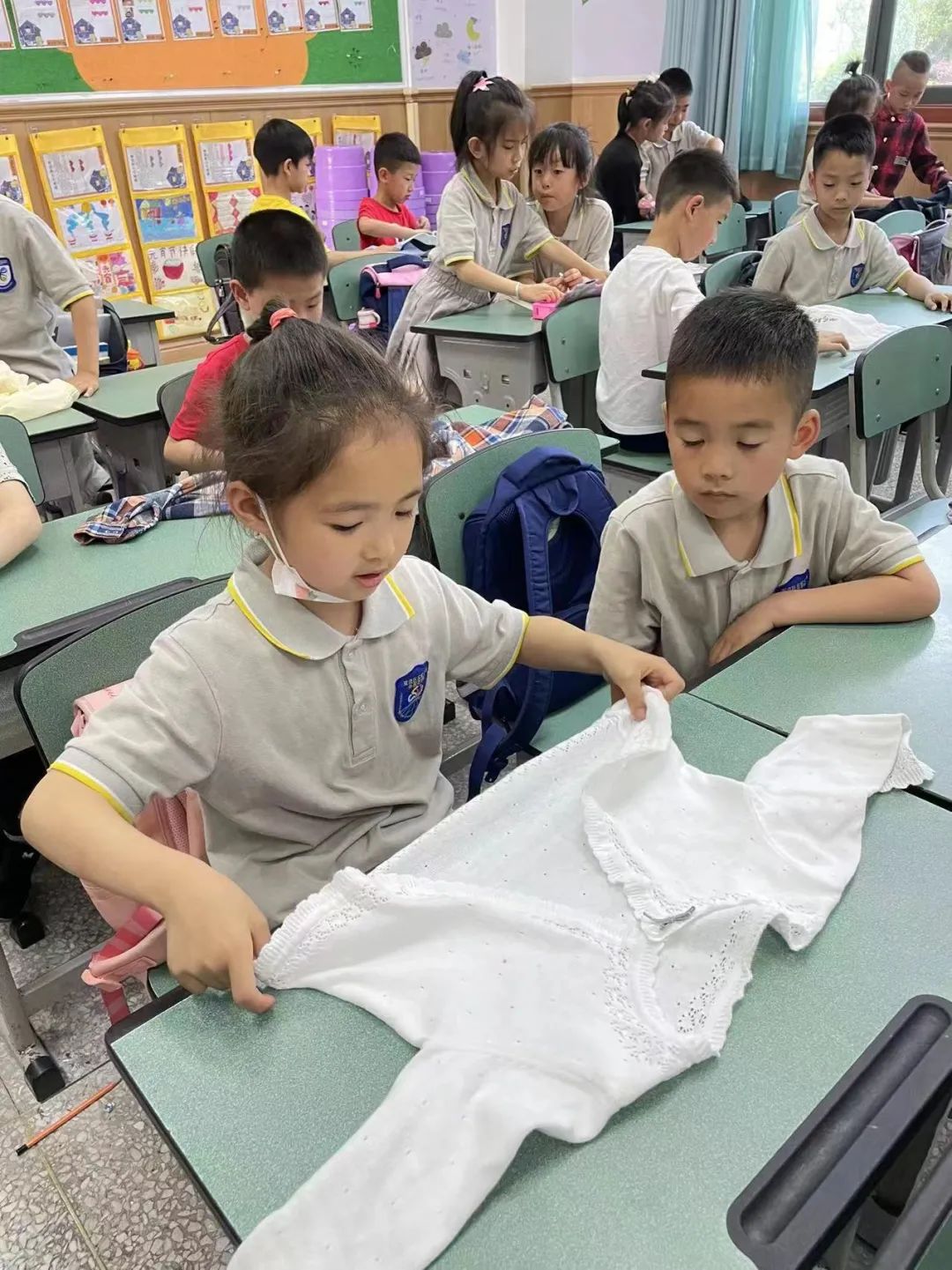 争做小小劳动者｜实验小学外国语学校坚持开展丰富的劳动教育课程