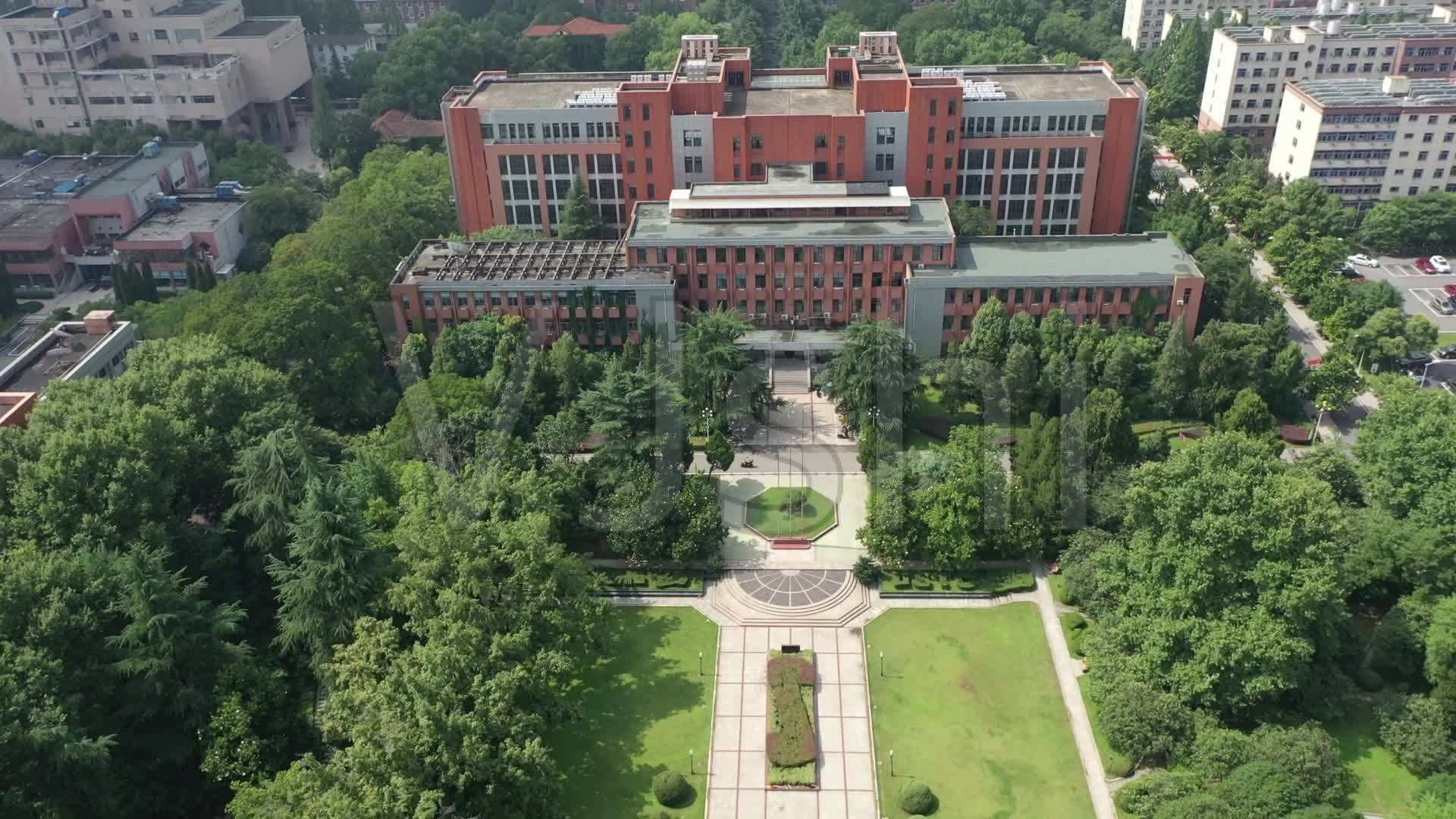 中国科学技术大学：本科生占比不到1/4，适合喜欢数理化的尖子生