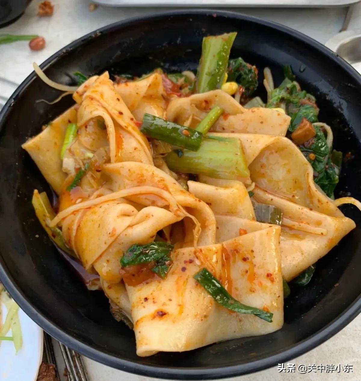 户县美食攻略，从早餐到晚餐，一天往返，口碑馆子和地摊，接地气
