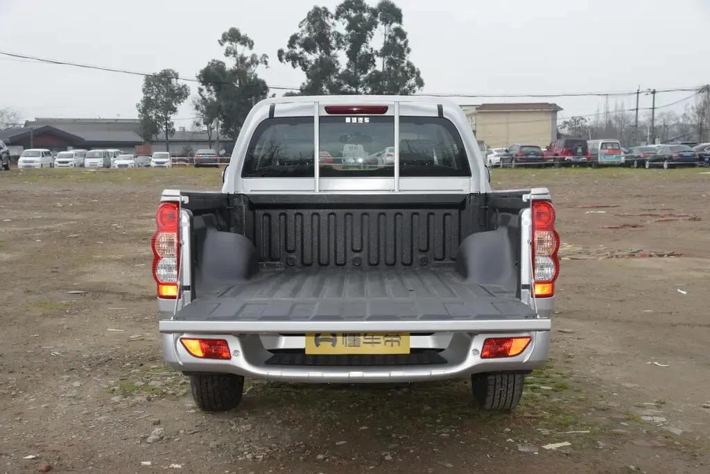 68万起 实用"创业车"油耗低 皮卡之"王"长城风骏5 有何实力