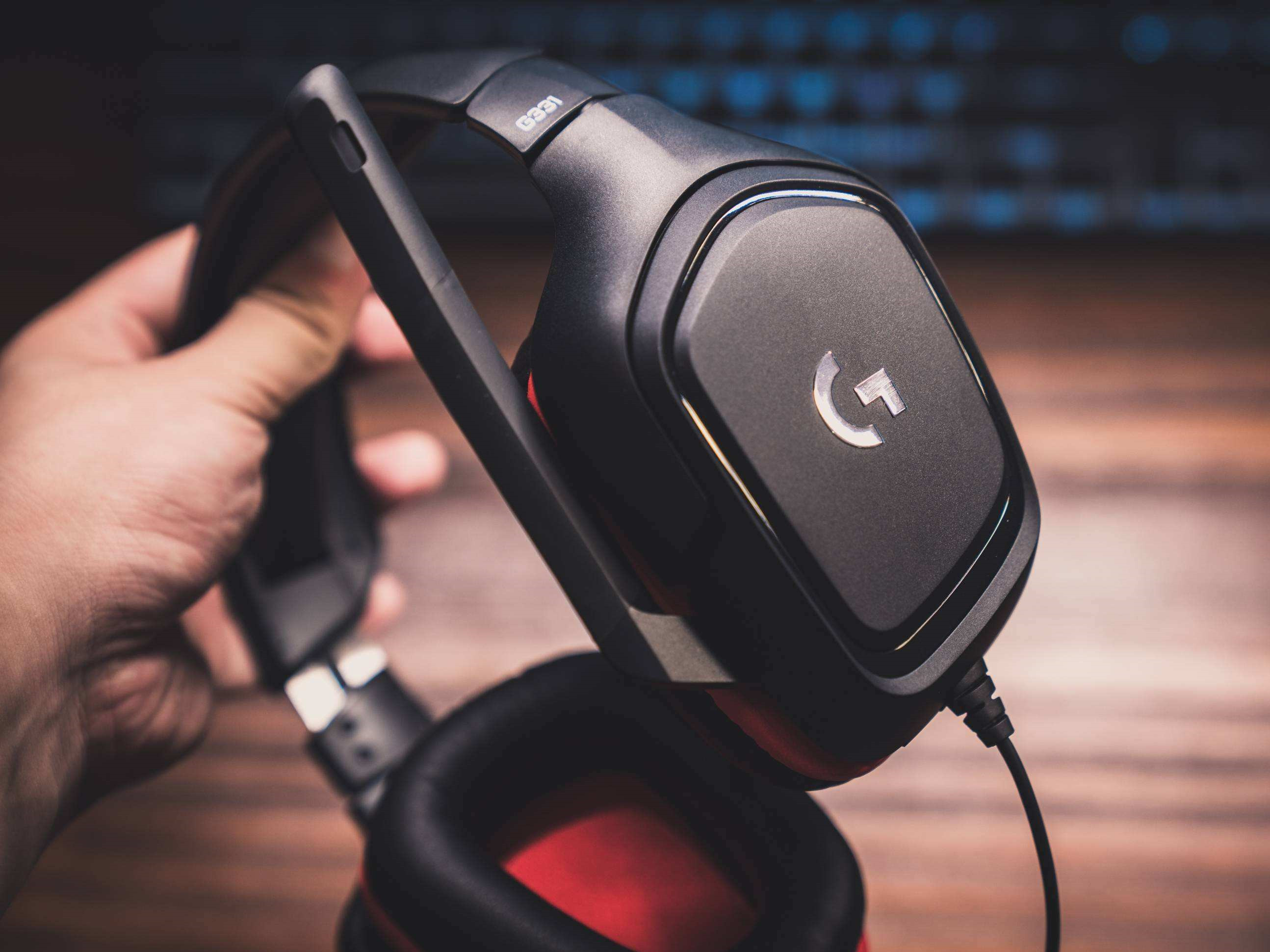 对于电脑音质来说，电竞声卡与解码耳放，谁的实用性更强？