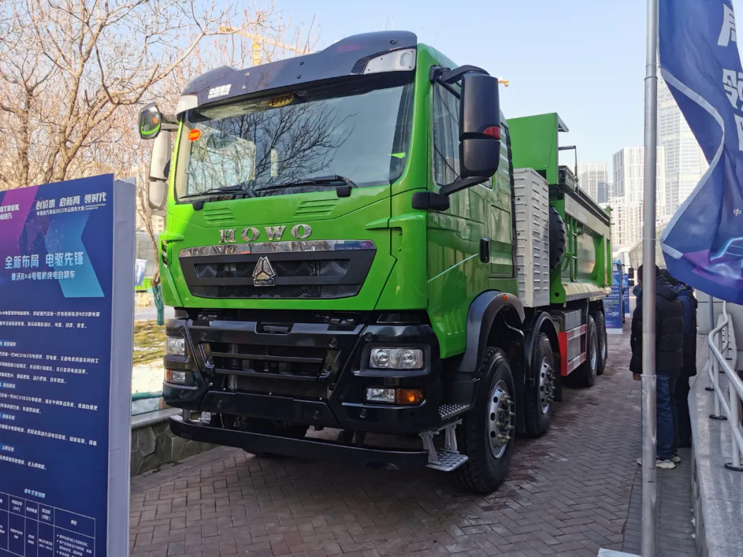 中国重汽2022年会都有啥车？600马力黄河X7丨汕德卡C9H等30多款