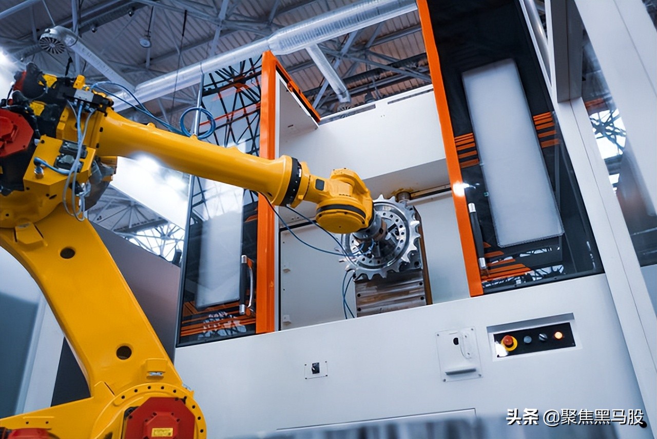 霸屏涨幅榜！机器人概念“异军突起”，2022年绩优低估值名单出炉