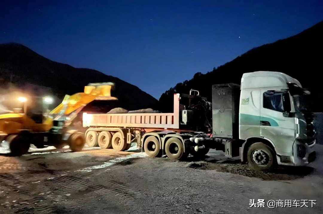 “绿色赛道”大有可为，上汽红岩新能源牵引车问鼎月销冠军