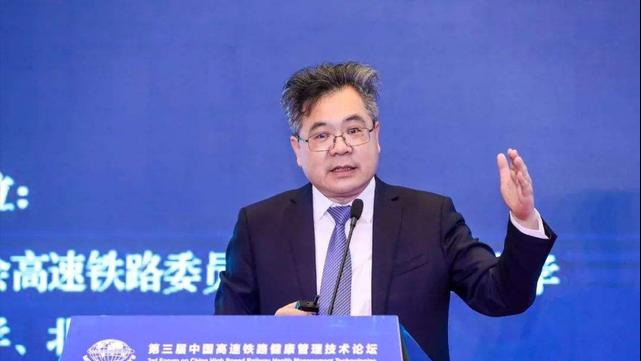 西南交通大学校长何川教授：国家奖拿到手软，为何年年落选院士？