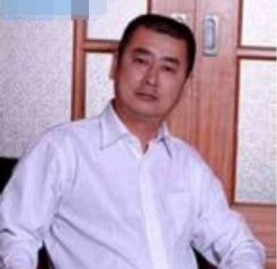 13年前，江苏19岁美女爱上大20岁大学老师，为爱不惜断绝父女关系