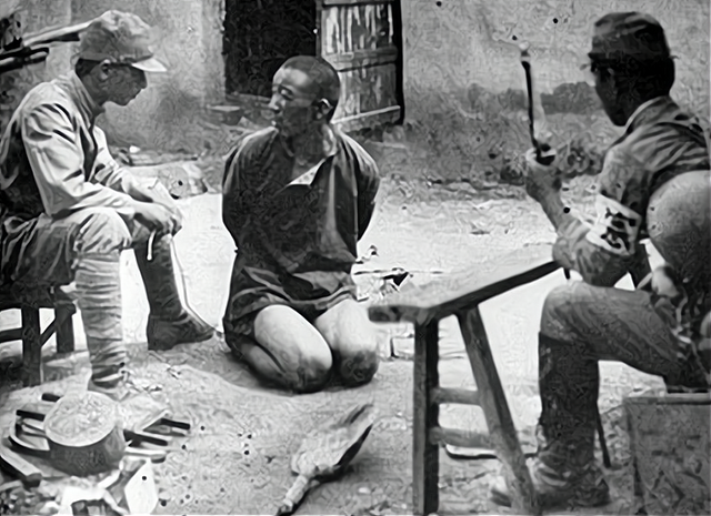 23岁巾帼女英雄，拯救群众不幸被抓，惨遭日军掏心“一尸两命”