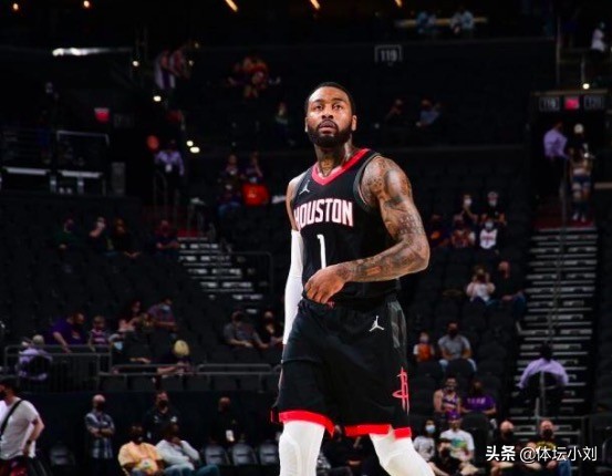 nba沃尔为什么不上场(沃尔最新状况！不出战原因曝光，躺赚4430万，火箭成大输家)