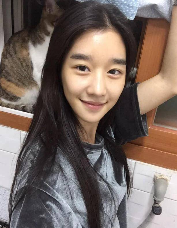 霸凌者也能当明星？起点多高就摔得多惨，徐睿知的塌房不无道理