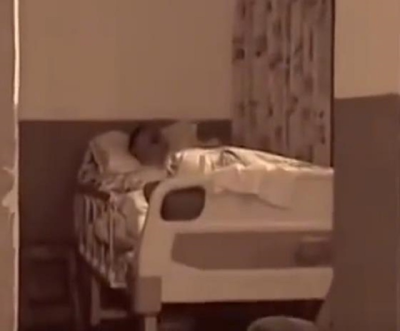 2011年植物人怀孕生子，生产剧痛将她唤醒，女儿出生后丈夫却跑了