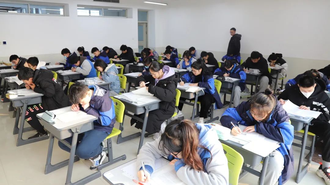 策马扬鞭，只争朝夕 | 恒德学子迎来期末考试