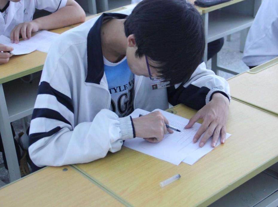 不允许补课的情况下，孩子作业不会，家长又不懂，到底要如何做呢