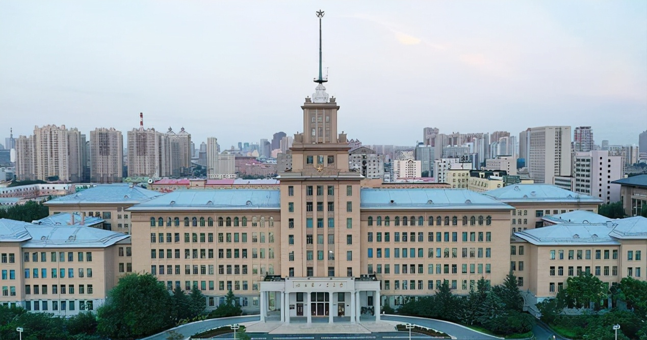 清北、华五本科即可落户北京，网友：那西安交大和哈工大呢？