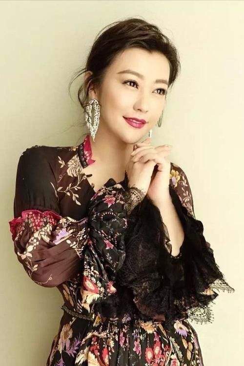 别在追求“白幼瘦”了，这10位女星告诉你，珠圆玉润也是一种美