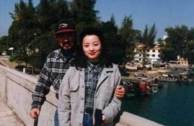 “著名导演”张纪中：3段婚姻，和小31岁娇妻结婚5年，69岁生二胎