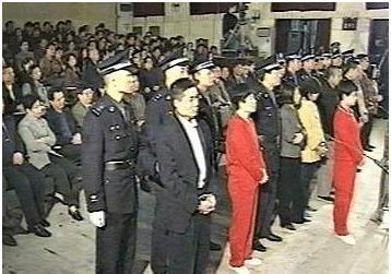 杀害五十多人！中国第一悍匪全国通缉，死刑前还拖5名情人下水