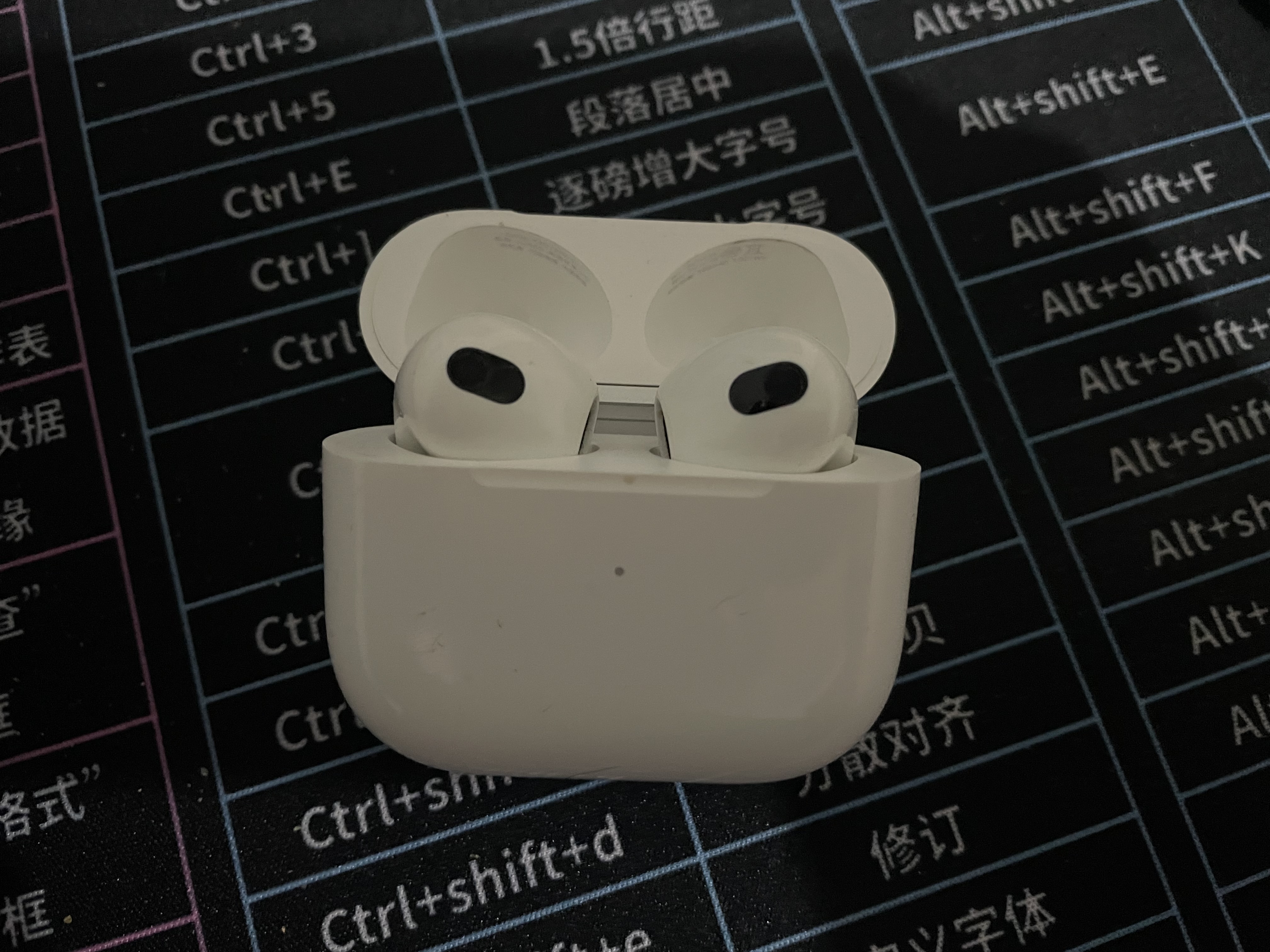 苹果AirPods3使用技巧，让我体会到了汉字的博大精深