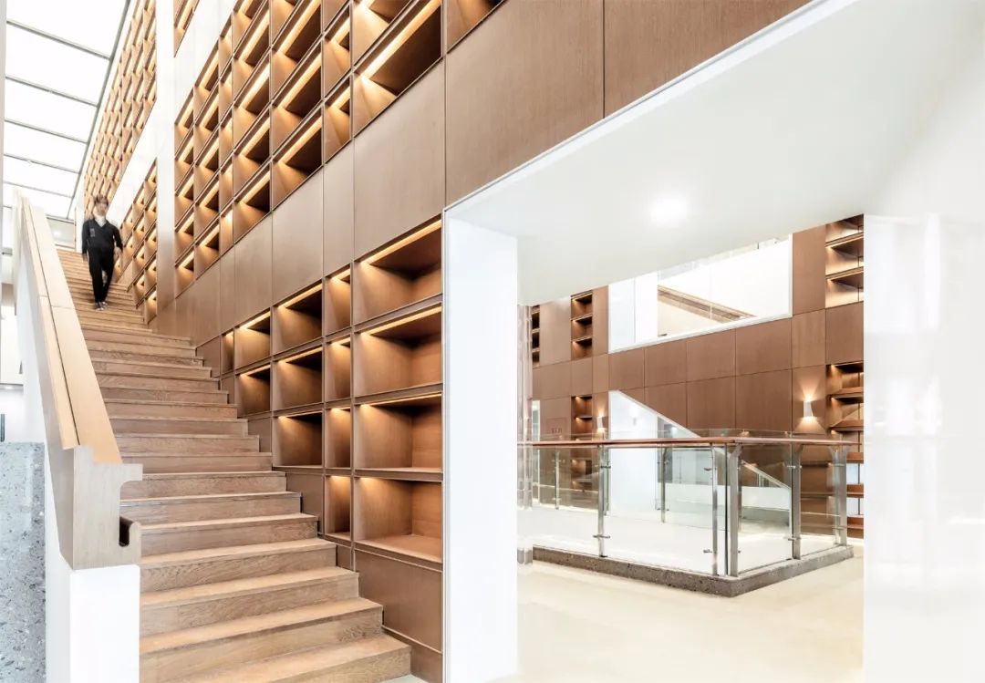 「图书馆」让心灵静下来的设计