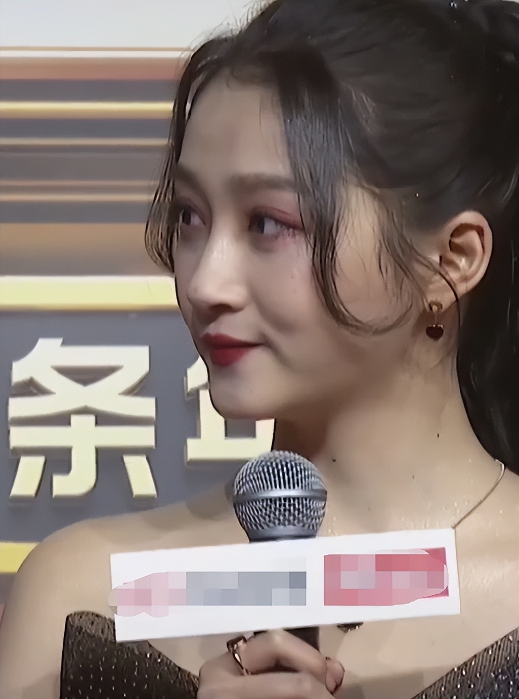 看完明星生图，实在不必为容貌焦虑