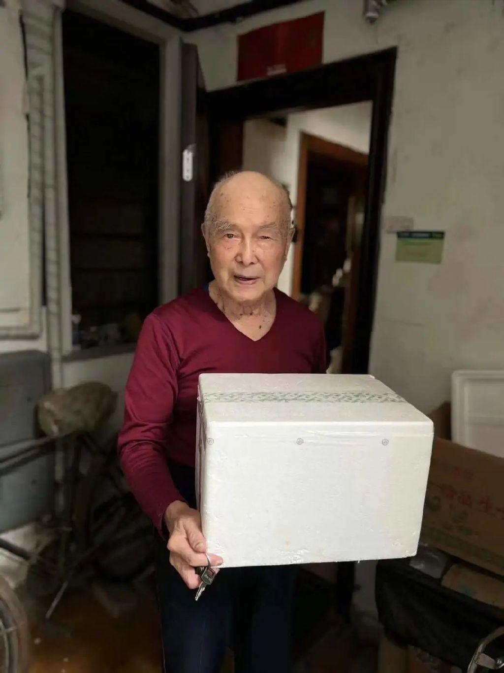 26个在上海封控区游走的90后