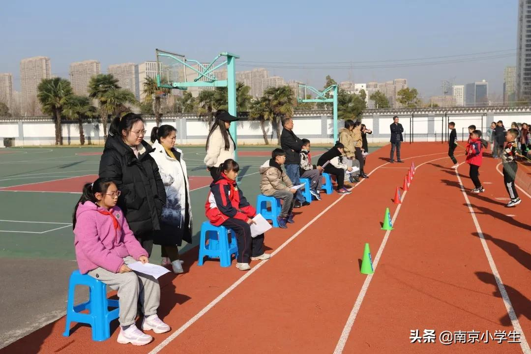 南京市西善桥小学冬季三项比赛(图1)