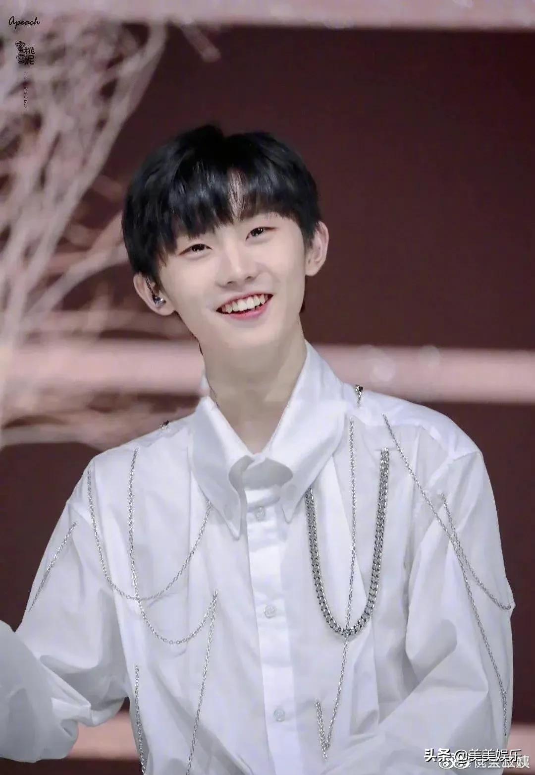 时代少年团高考过线，数学40分被吹学霸，总分不到400非常好？