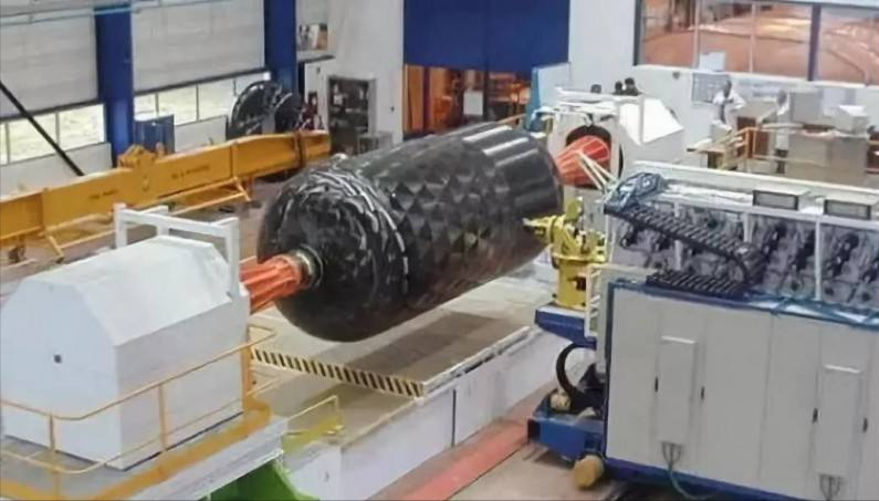 芳纶纸技术被美日垄断高价出口，能用来造火箭，如今被中国攻克