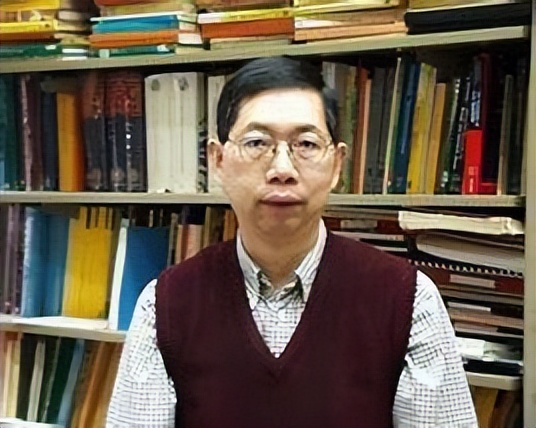 衣沾不足惜，但使愿无违——《丘成桐自传·我的几何人生》