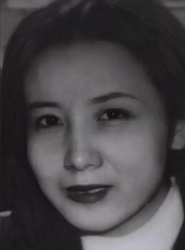 被误认为是劳荣枝的国宝级美女逃犯：解丽萍逃亡25年，还能逃多久