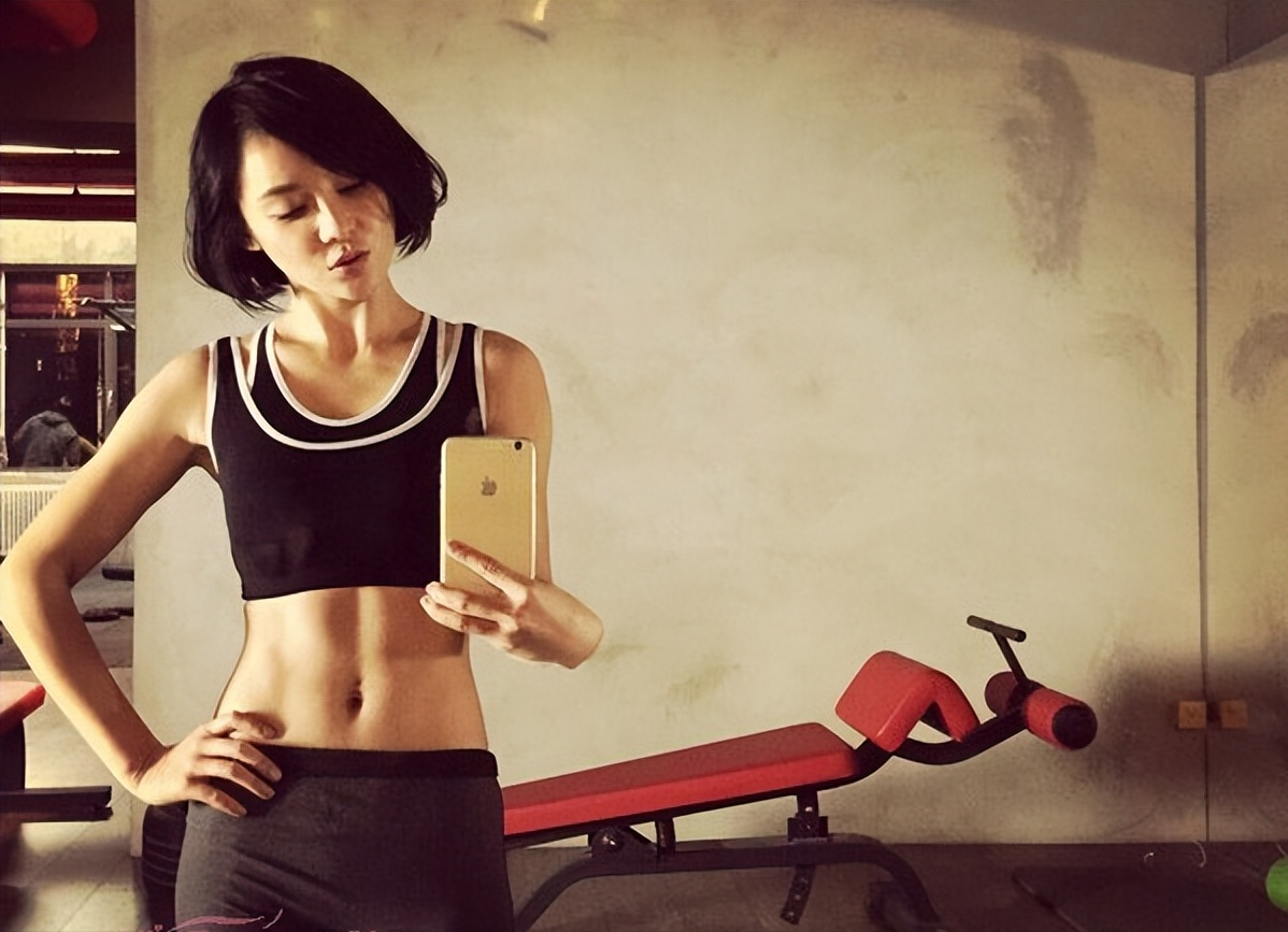 娱乐圈的“半仙”体质：应采儿嘴是真毒，莫小奇预测了半个娱乐圈