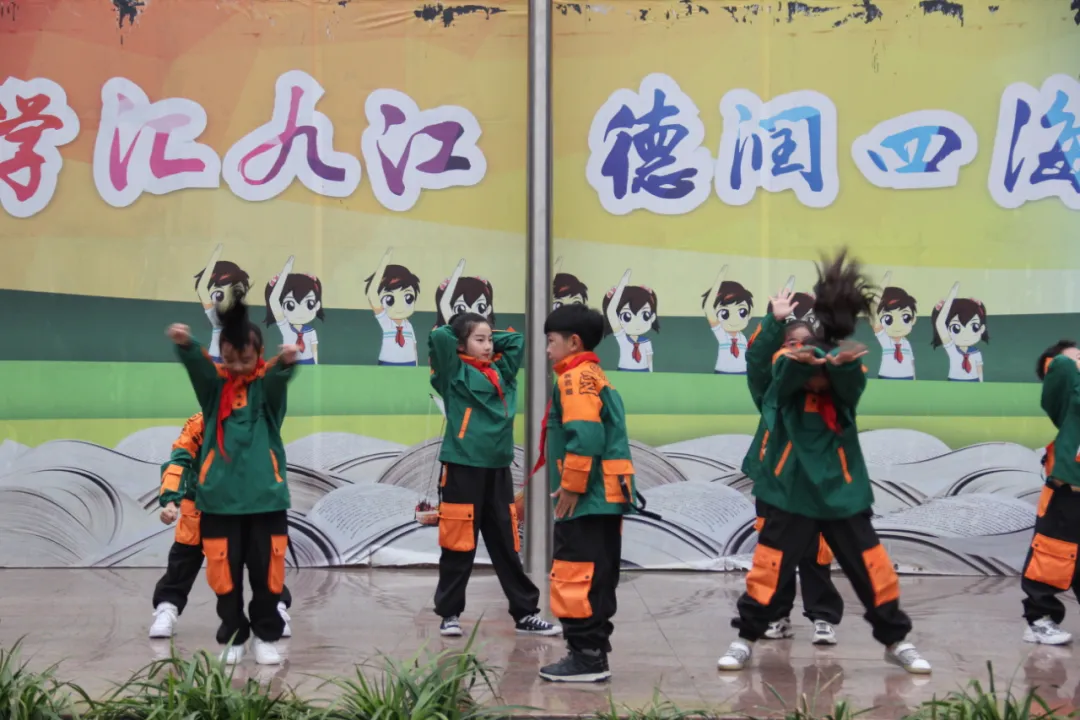 双流区九江小学——培养龙鱼娃娃有温度,传承劳动精神有力度