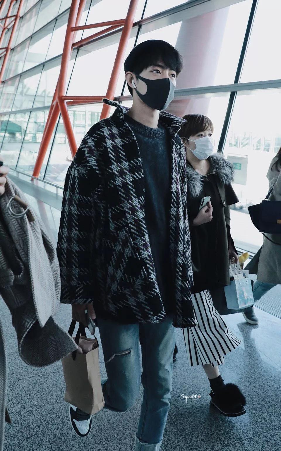 考古肖战:2018年9月—12月机场时间线汇总,今天请叫我收图狂魔