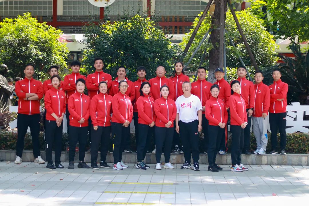 热烈祝贺华阳实验小学被评为“教师和校（园）长发展基地校”