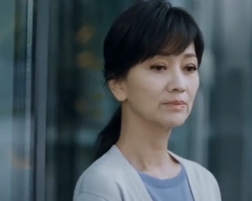 盘点七位出轨女明星，董洁出轨却先发制人，刘晓庆姜文被“捉奸”
