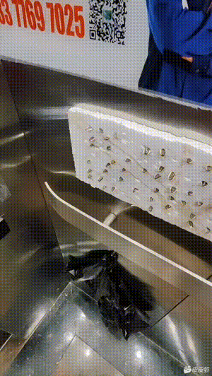 爆笑段子神回复（62）：你抽烟的样子真帅