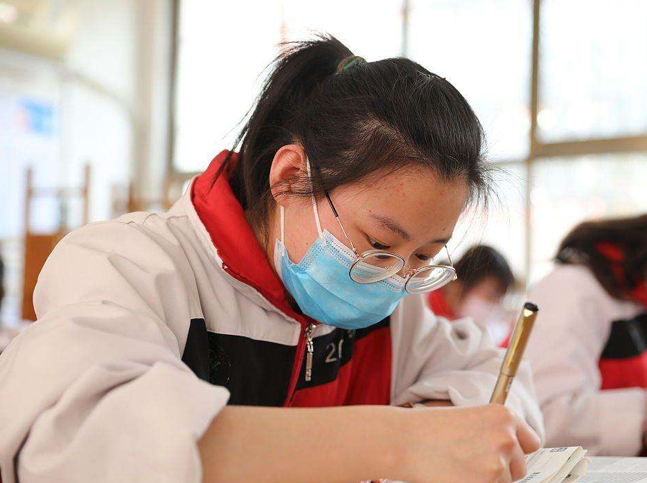 我国高中百强榜新鲜出炉，华师一附中令人佩服，上海中学无缘前五