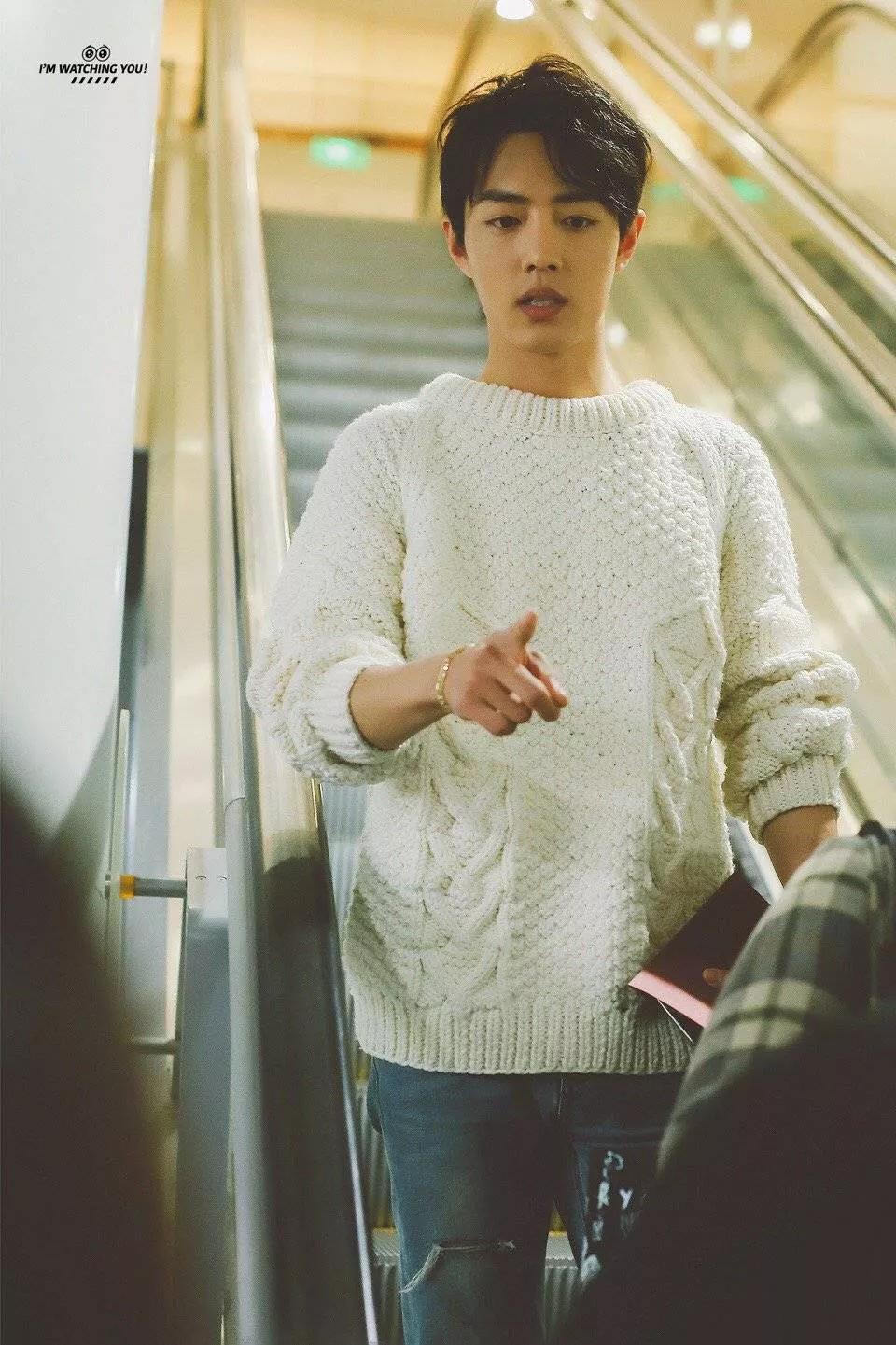 考古肖战:2018年9月—12月机场时间线汇总,今天请叫我收图狂魔