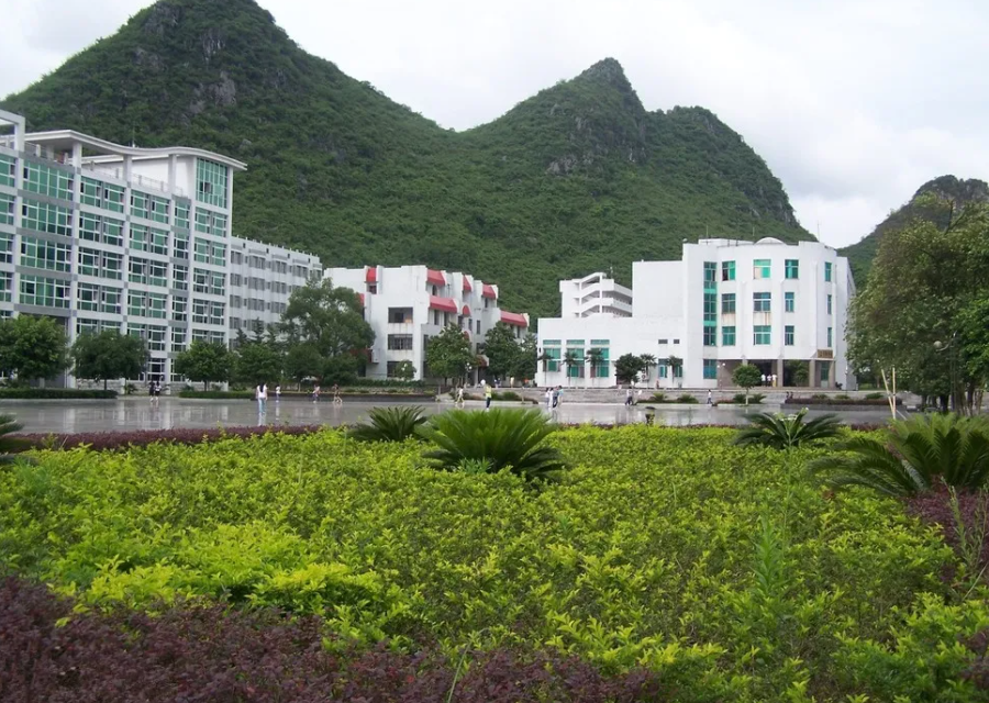 有着“牛气”专业的二本院校，毕业后不虚一本院校，理工科居多