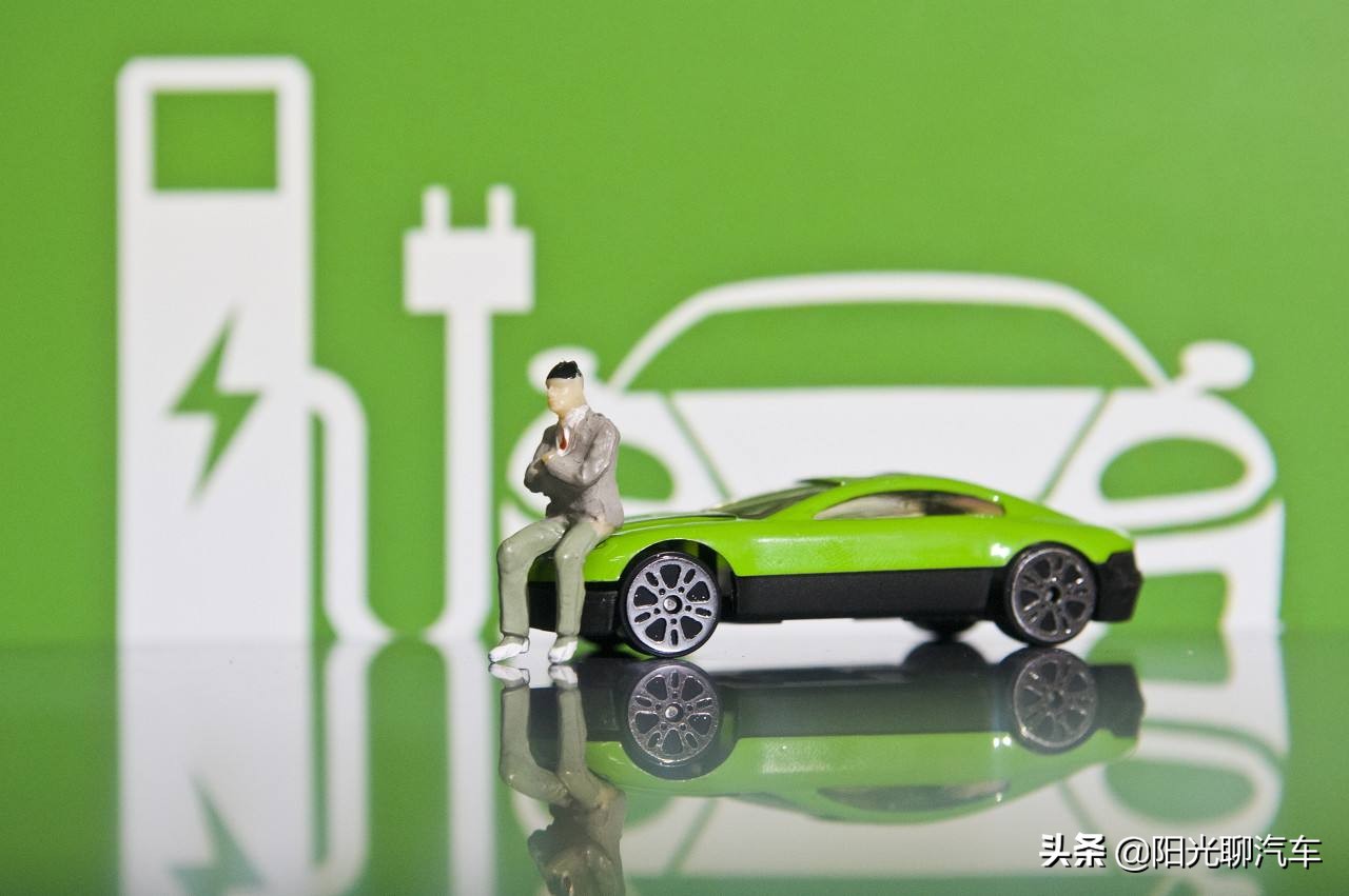 新能源汽车能否取代燃油车？车主现身说法，凌晨4点起来排队充电