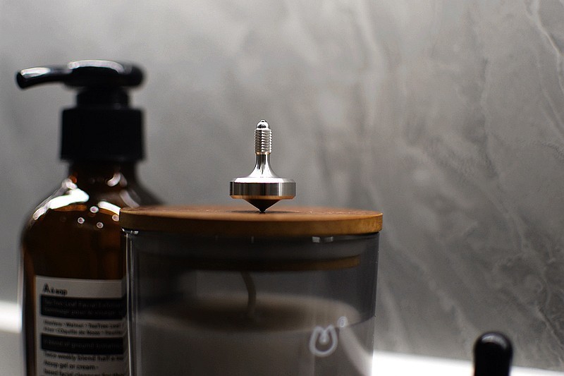 成人的玩具EDC 原色FEGVE定心手撵小陀螺+ 水晶陀螺盘